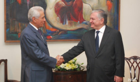 Minister Nalbandian received Foreign Minister of Tajikistan