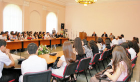 Minister Nalbandian visited YSU