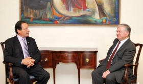 Minister Nalbandian received Canadian MPs