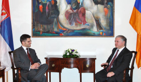 Minister Nalbandian meets with Foreign Minister of Serbia
