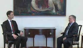 Ambassador of Switzerland presents the copies of his credentials to Minister Nalbandian 