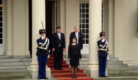 Ambassador Aghajanian presents Credentials to Her Majesty Queen Beatrix of the Netherlands