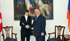 Minister Nalbandian meets with the President of the Swiss Confederation