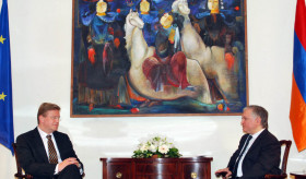 Minister Nalbandian meets with commissioner Stefan Fule