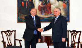  Minister Nalbandian received the Mayor of Lyon
