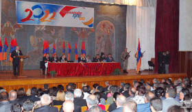 Minister Nalbandian at the Independence Day event in Gavar