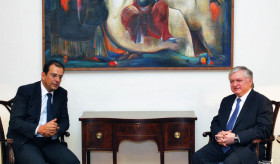 Minister Nalbandian received France senator
