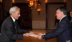 Ambassador Poladian presented his credential to the King of Jordan