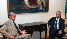 Minister Nalbandian received French Senators