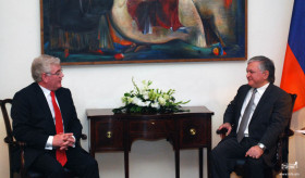 Minister Nalbandian meets with OSCE CiO