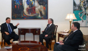 Minister Nalbandian received Canadian MPs