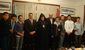 Audience of Armenian pupils in Buenos Aires