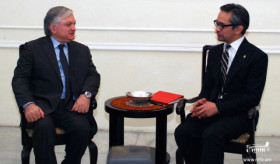 Minister Nalbandian visits Indonesia