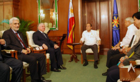 Minister Nalbandian visits Philippines
