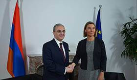 Zohrab Mnatsakanyan a eu une rencontre avec Federica Mogherini