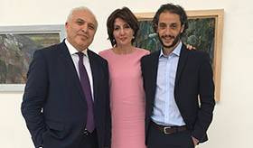 ԳԴՀ-ում ՀՀ դեսպան Աշոտ Սմբատյանը մասնակցեց ԳԴՀ Ֆրայբուրգ քաղաքում հայ նկարիչների ցուցահանդեսի բացմանը