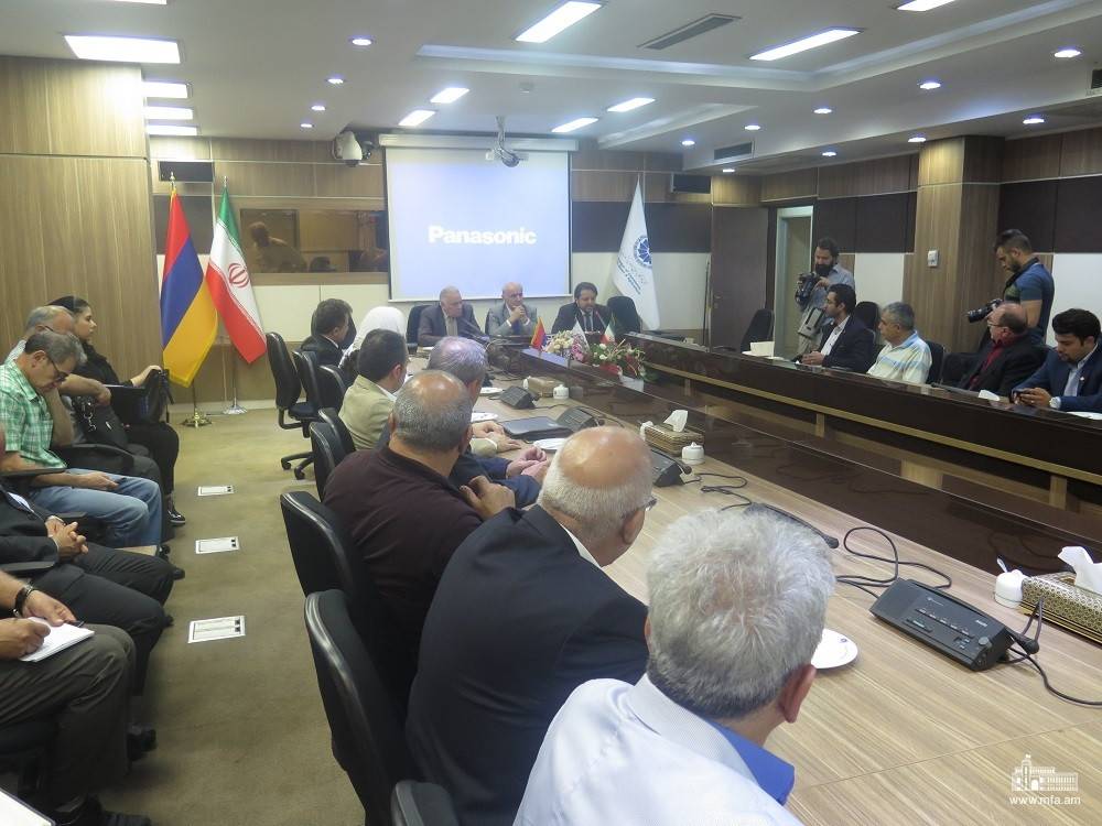 Հանդիպում Իրանի առևտրի, արդյունաբերության, հանքերի և գյուղատնտեսության պալատում