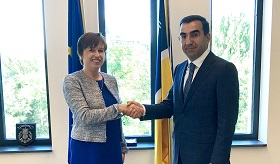 Դեսպան Մելքոնյանը Հաագայում հանդիպում ունեցավ Եվրոպոլի գործադիր տնօրենի հետ