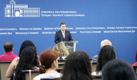 ԱԳՆ մամուլի խոսնակ Տիգրան Բալայանի ճեպազրույցը