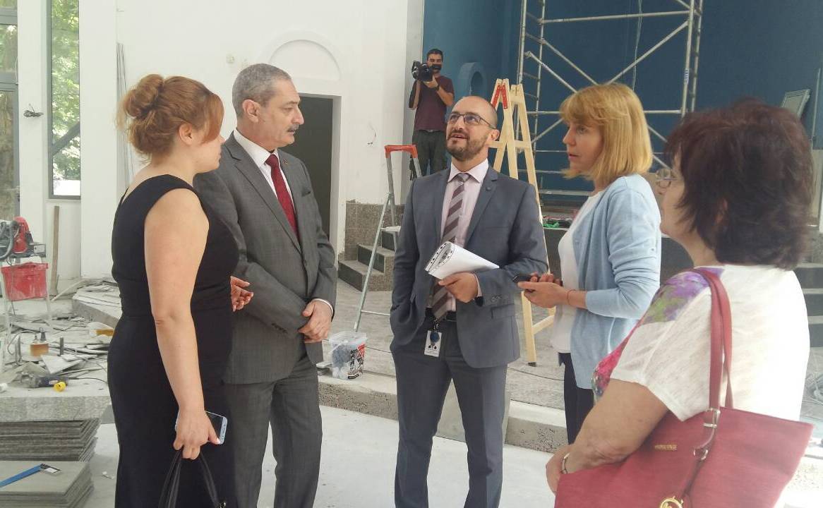 Բուլղարիայում ՀՀ դեսպանն ու Սոֆիայի քաղաքապետն այցելեցին հայկական &ldquo;Սուրբ Աստվածածին&rdquo; եկեղեցու շինհրապարակ