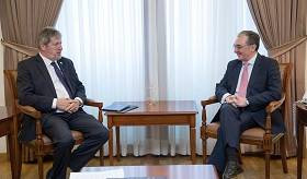 Le Ministre des Affaires étrangères d'Arménie a reçu le Directeur général adjoint, Directeur du département Eurasie du Ministère des Affaires étrangères d'Israël