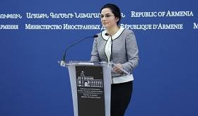 ԱԳՆ մամուլի խոսնակի պաշտոնակատար Աննա Նաղդալյանի ճեպազրույցը լրագրողների հետ