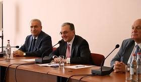 Foreign Minister of Armenia delivered first lecture at the YSU Faculty of International Relations