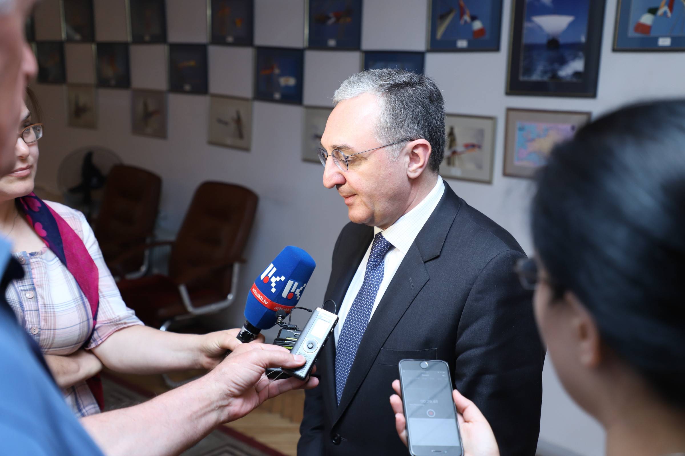 Briefing of Foreign Minister Zohrab Mnatsakanyan to the Artsakh media