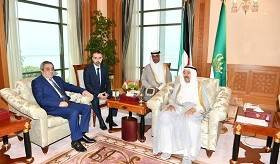 Դեսպան Բադեյանի հրաժեշտի հանդիպումը Քուվեյթի Էմիրի հետ