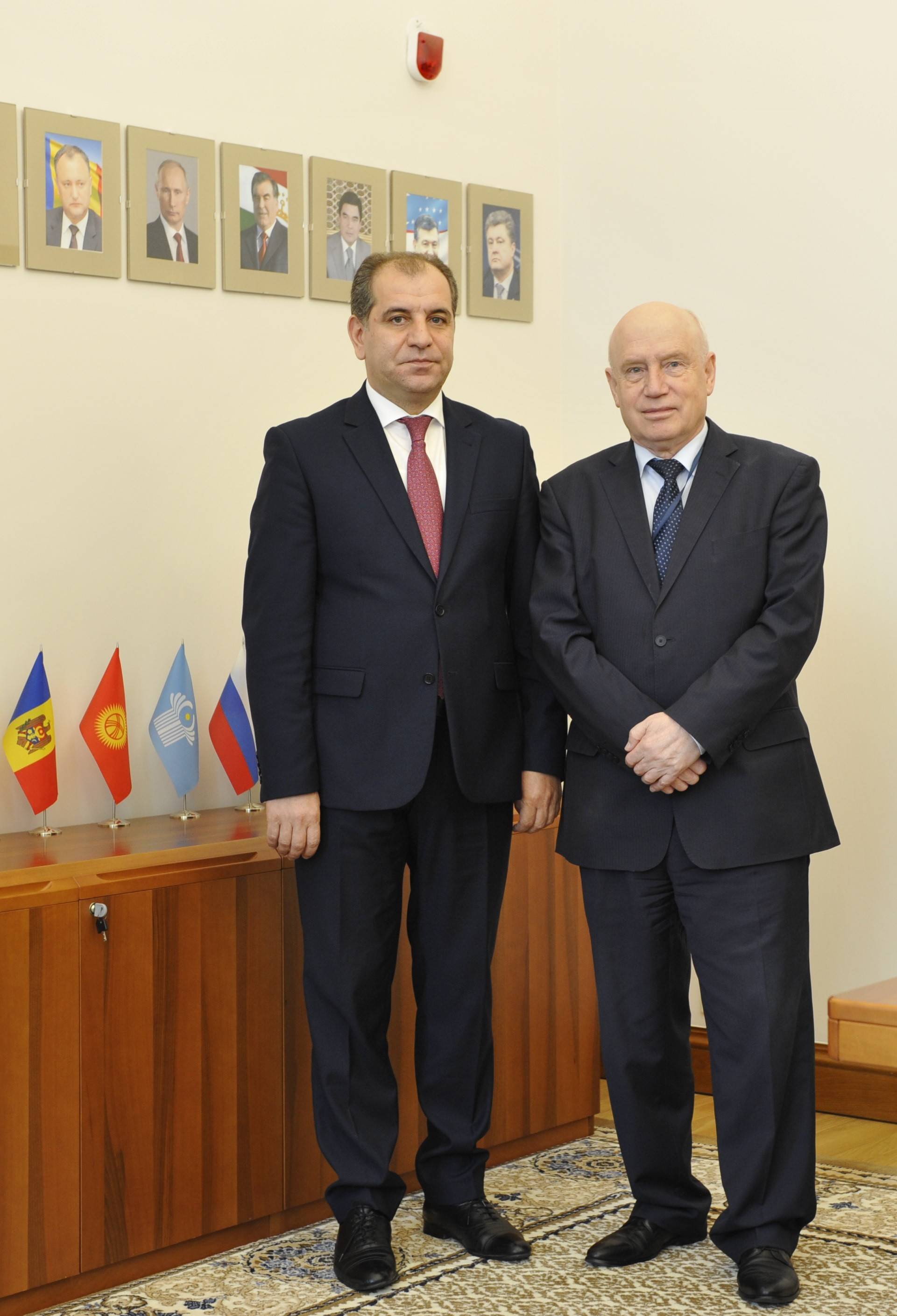 ԱՊՀ կանոնադրական և այլ մարմիններում ՀՀ մշտական ներկայացուցիչ Արմեն Ղևոնդյանը լիազորությունների հավատարմագիրը հանձնեց ԱՊՀ գործադիր կոմիտեի նախագահ-գործադիր քարտուղար Սերգեյ Լեբեդևին