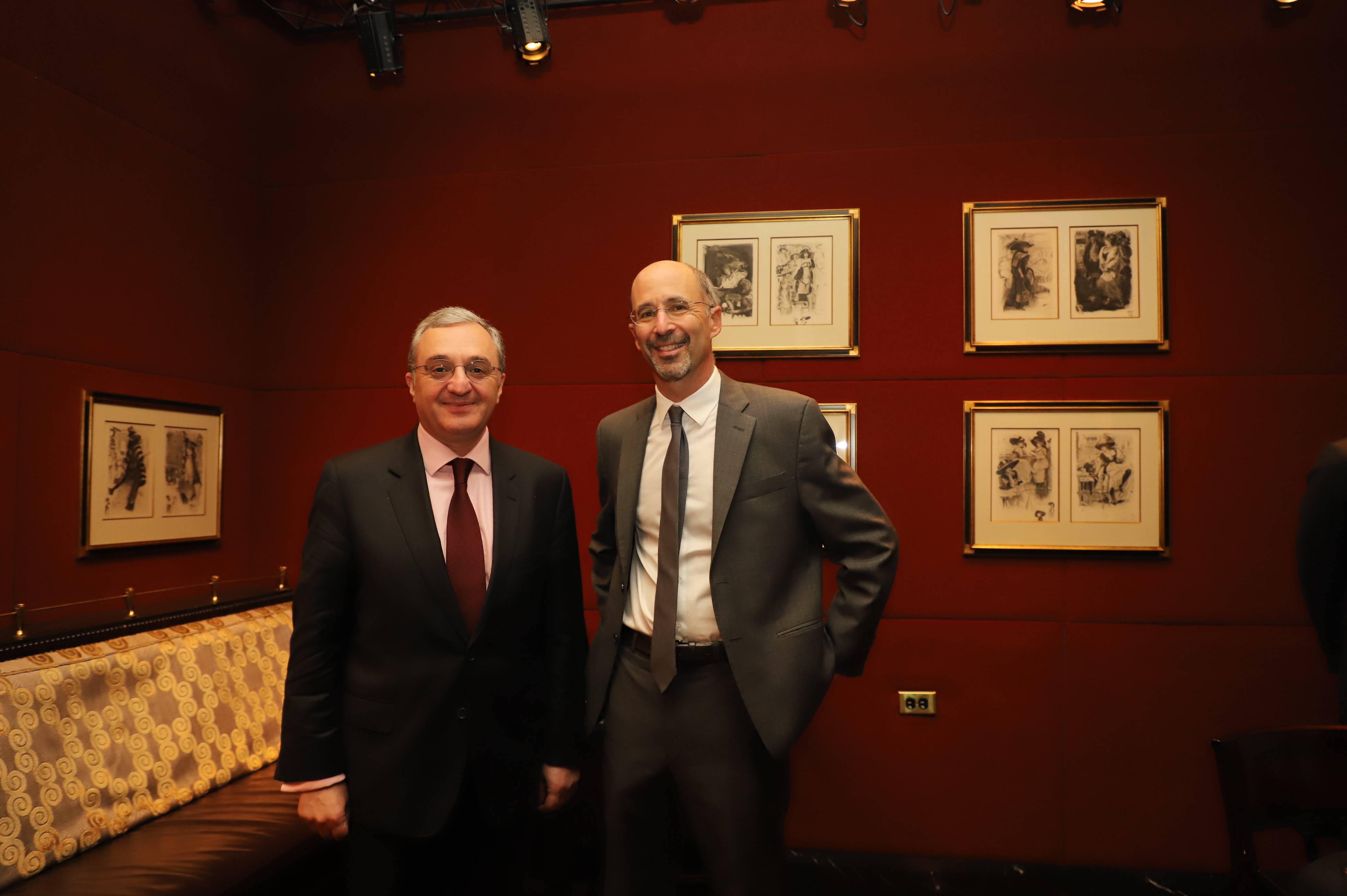 Minister Mnatsakanyan had a meeting with the President of the International Crisis Group Robert Malley