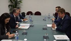 Զոհրաբ Մնացականյանը հանդիպեց Չեխիայի արտգործնախարարին