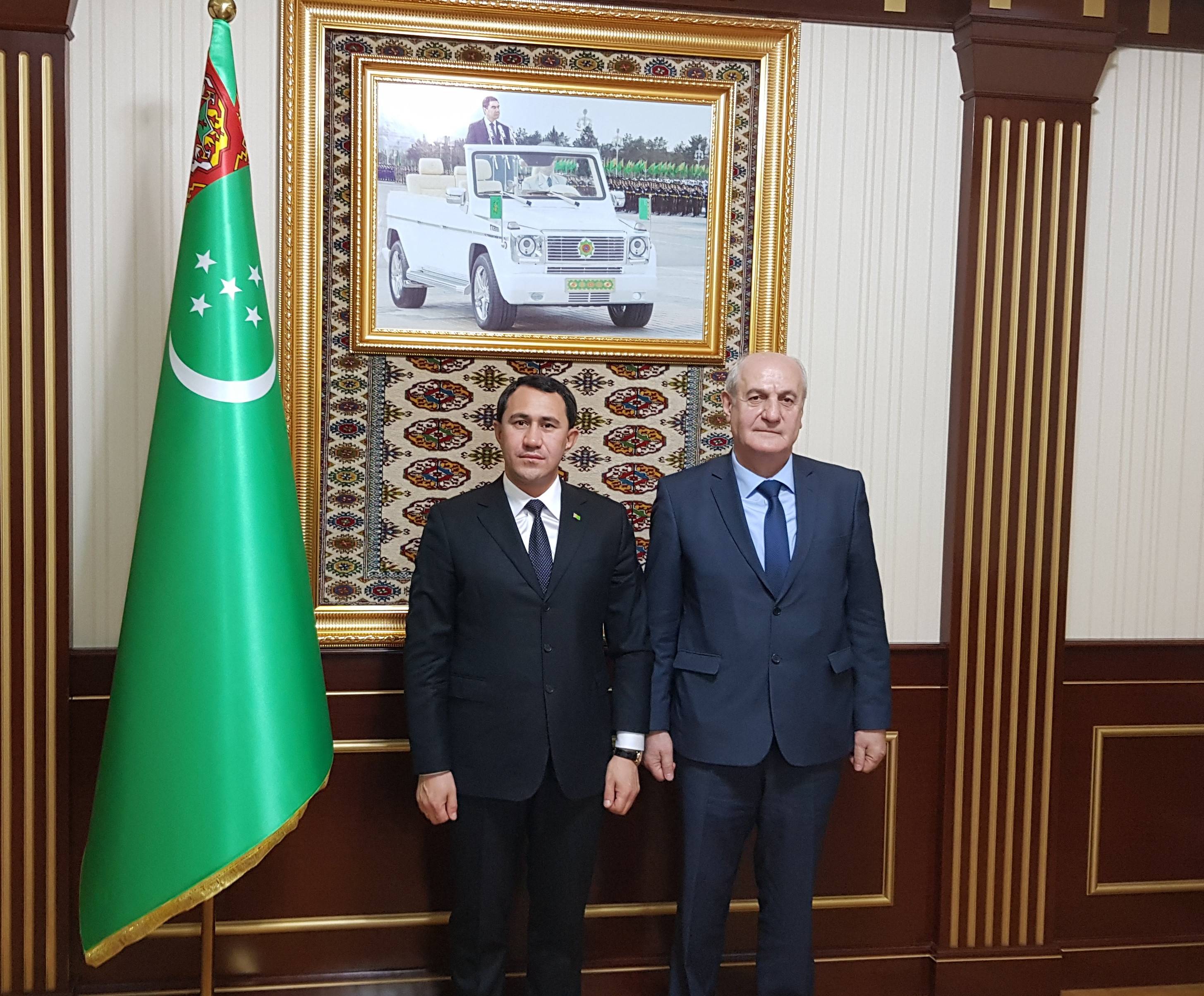 Դեսպան Բադալյանի հանդիպումը Թուրքմենստանի միգրացիոն պետական ծառայության պետի հետ