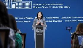 ԱԳՆ մամուլի խոսնակ Աննա Նաղդալյանի ճեպազրույցը լրագրողների հետ