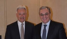 Zohrab Mnatsakanyan met with Alan Duncan
