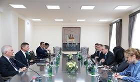 Foreign Minister Zohrab Mnatsakanyan met with Vice-President of European Commission