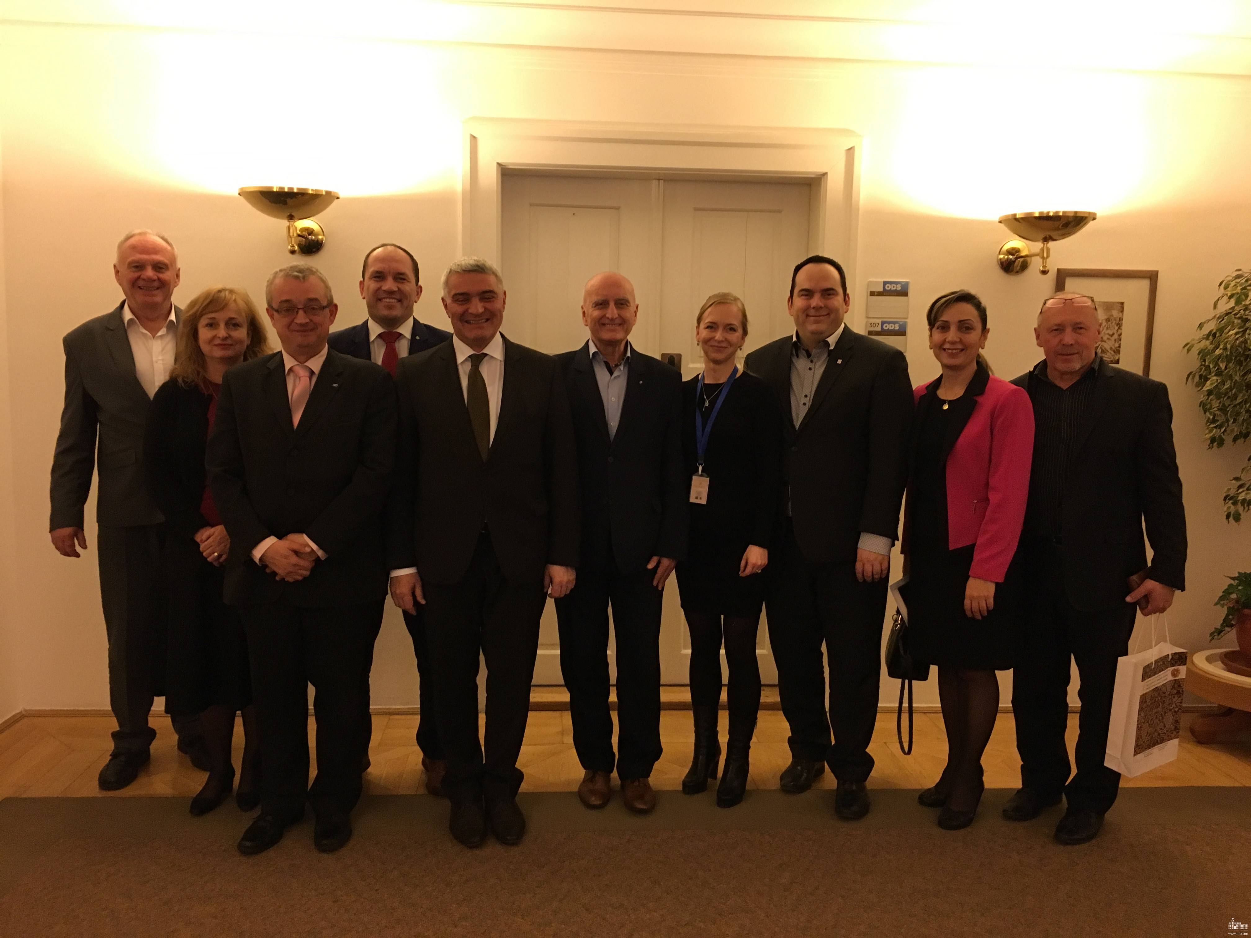 Չեխիայում ՀՀ դեսպանի հանդիպումը ՉՀ Խորհրդարանի Պատգամավորների պալատի Չեխիա-Հայաստան բարեկամական խմբի հետ