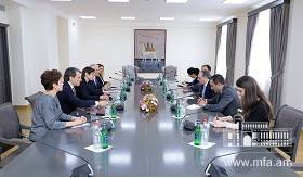 Foreign Minister Zohrab Mnatsakanyan received the Assistant Administrator of United Nations Development Program in Armenia
