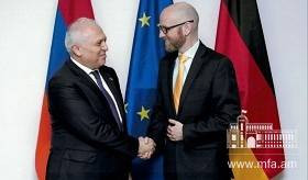 Գերմանիայում ՀՀ դեսպանի հանդիպումը ԳԴՀ ՊՆ պետքարտուղարի հետ