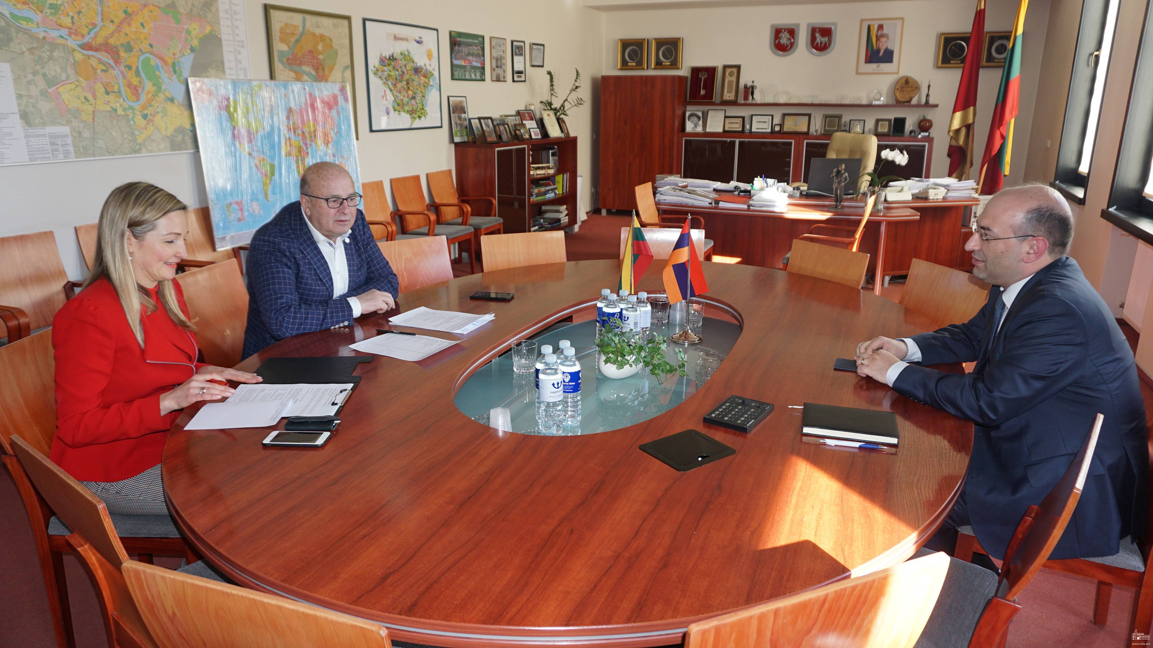 Դեսպան Տիգրան Մկրտչյանի և Կաունասի քաղաքապետի հանդիպումը