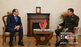 ՀՀ դեսպանի հանդիպումը Բելառուսի պաշտպանության նախարարի հետ