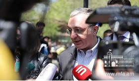 ՀՀ ԱԳ նախարարի ճեպազրույցը լրագրողների հետ Քաղաքացու օրվան նիրված միջոցառման ժամանակ