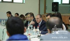 Zohrab Mnatsakanyan and Hakob Arshakyan met with the representatives of around 60 Armenian tech companies