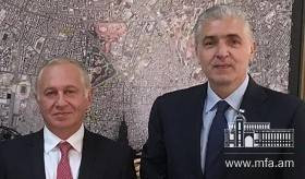 Դեսպան Աթաբեկյանի հանդիպումը Բեյրութի քաղաքապետի հետ