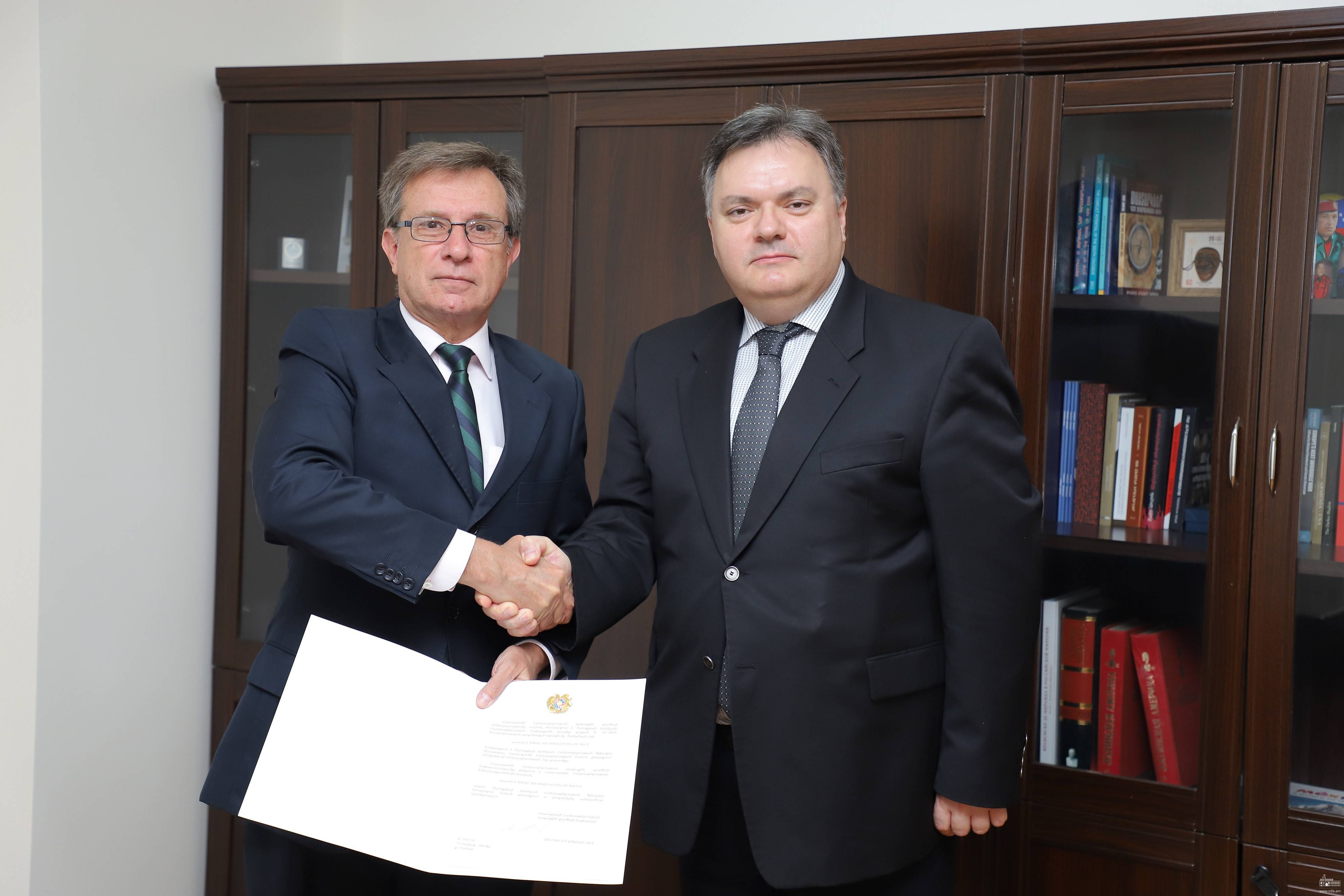 Հայաստանում Ուրուգվայի գլխավոր հյուպատոսի հետ հանդիպման մասին