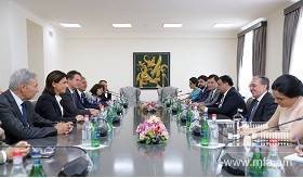 Rencontre entre le ministre des Affaires étrangères d’Arménie et la présidente du Conseil départemental des Bouches-du-Rhône