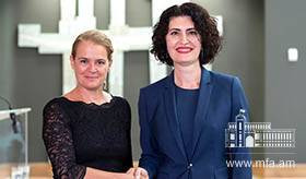 Դեսպան Անահիտ Հարությունյանն իր հավատարմագրերը հանձնեց Կանադայի գեներալ-նահանգապետին