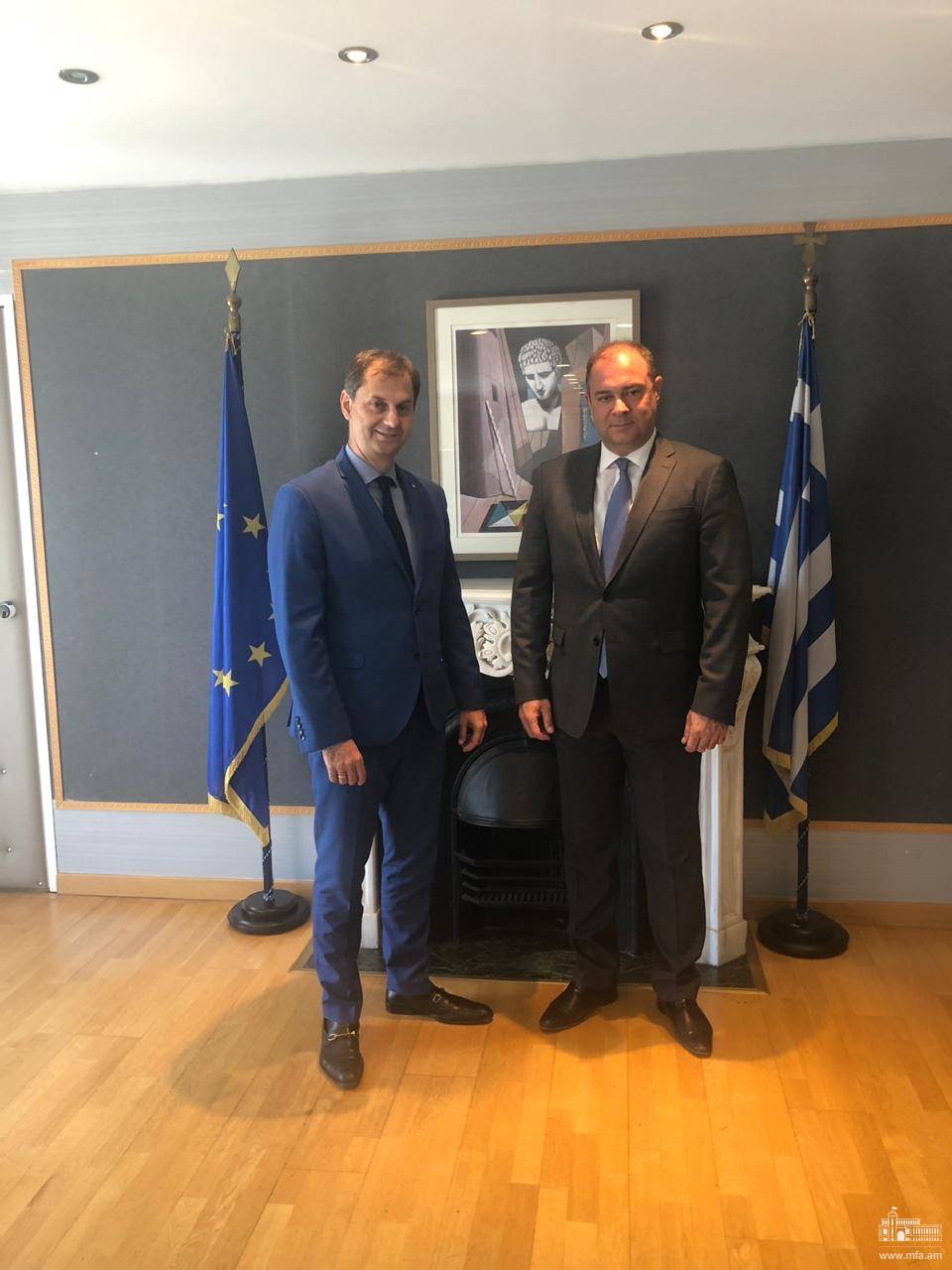 ՀՀ դեսպանի հանդիպումը Հունաստանի զբոսաշրջության նախարարի հետ