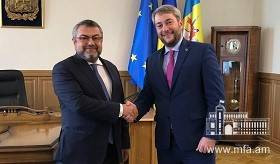 Ուկրաինայում ՀՀ դեսպանի հանդիպումը Կիևի մարզային պետական վարչակազմի նորանշանակ ղեկավարի հետ