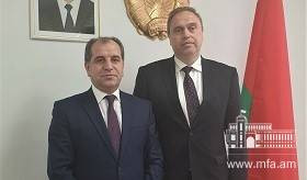 ՀՀ դեսպանի հանդիպումը ԲՀ առողջապահության նախարարի հետ